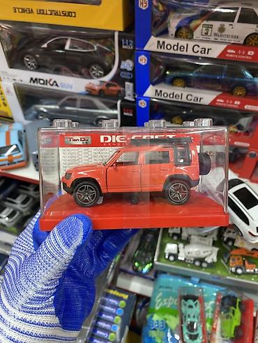 фигурки осд: Коллекционная модель внедорожника в стиле Land Rover Defender в — 1