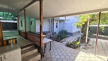 Продажа полдома: ЮНУСАЛИЕВА/АХУНБАЕВА! УЧАСТОК - 4,2 СОТОК!!! 5-ти КОМНАТНЫЙ (пол — 12