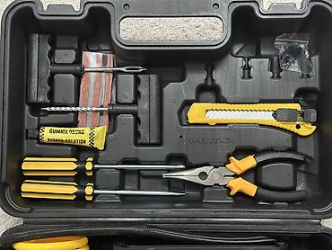 Другие автозапчасти: Автомобильный компрессор с набором для ремонта шин в кейсе новый — 8