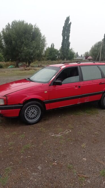 passat sedan: Volkswagen Passat: 1990 г., 1.8 л, Механика, Бензин, Универсал