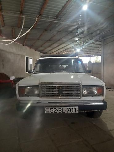 m50n satisi: LADA 2104 universal, ağ rəngli. Klassik kuzovlu 5 qapılı — 3