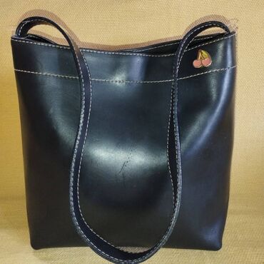 Torbe: Furla kožna torbica Prelepa manja Furla torba od prirodne kože u na lalafo.rs — 1 Torbe: Furla kožna torbica Prelepa manja Furla torba od prirodne kože u — 1