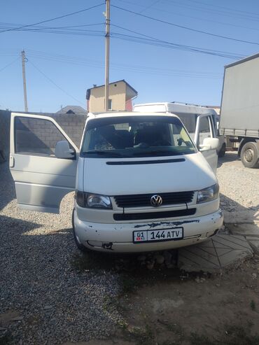 срочно срочно продаю машина: Volkswagen Transporter: 1996 г., 2 л, Механика, Дизель, Вэн/Минивэн