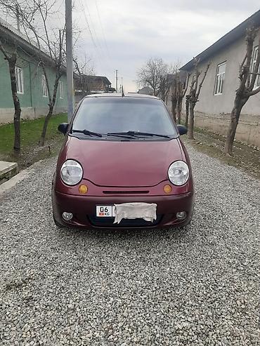 Другие автомобили: Компактный городской хэтчбек, 5 дверей, бордовый цвет. Основные — 2