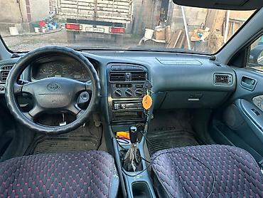 82 2: Toyota Avensis: 1998 г., 1.6 л, Механика, Бензин, Седан — 4