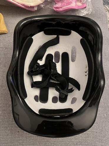 Roleri i rolšue: Malo korišćeni, potpuno očuvani roleri, veličina podesiva od 38-41, sa — 7