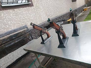 военные одежды: Зажигалка Декоративные макеты кремнёвых пистолетов на подставках — 2