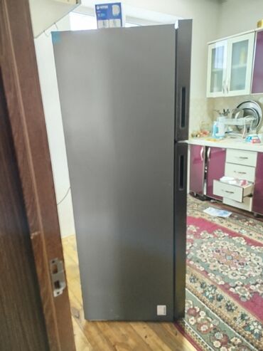 Soyuducular: 2 qapılı Samsung Soyuducu Satılır, rəng - Qara — 8