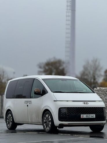 Hyundai: Hyundai Staria: 2021 г., 3.5 л, Типтроник, Газ, Минивэн — 2