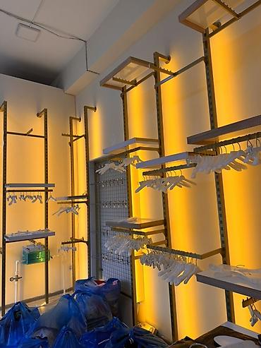 Оборудование для магазинов: Butik üçün divar vitrin sistemləri və asqı dəstləri - Modul tipli — 2