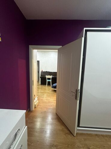 Uzunmüddətli kirayə mənzillər: Salam ev Xanimlara ve Aileli sexslere verilir. Her bir seraiti var 4 — 5