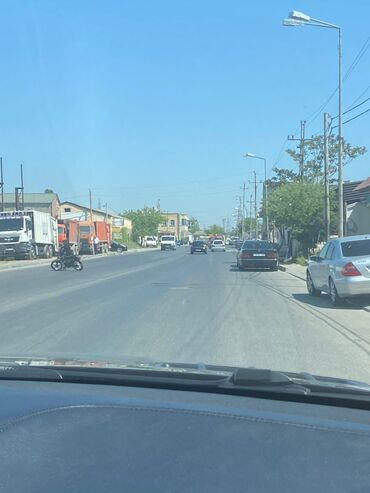 Əməkdaş axtarışı (vakansiyalar): Biləcəri baksol yolu Nicat hamamın yanında 330m2 avto servis icarəyə
