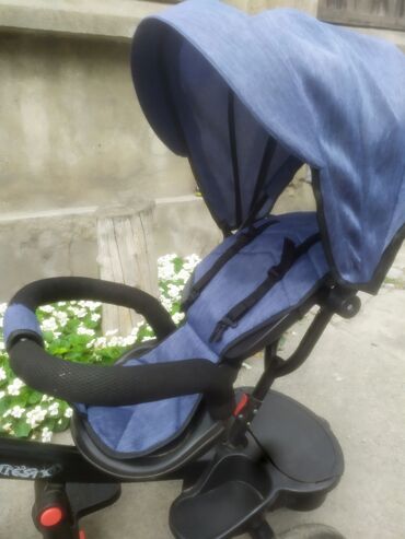 кофта детский: Продам велоколяску 2 в 1. Подойдёт от 6 месяцев до 6 лет. Имеются