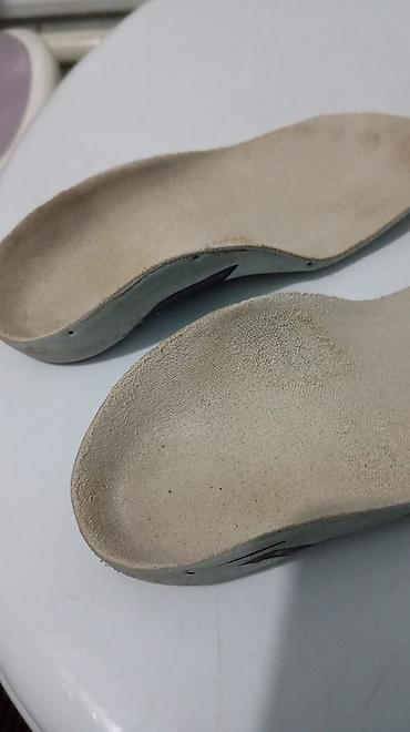 Детская обувь: Продам ортопедическую стельку 19-19,5; 20 см. очень хорошая. помогает — 10