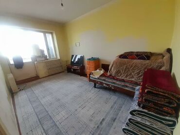 снять квартиру ош на месяц: 1 бөлмө, 24 кв. м, 5 кабат, Эски ремонт