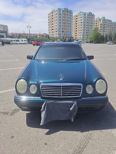 e 250 cdi: Mercedes-Benz E 240: 2.4 l | 1999 il Sedan — 2