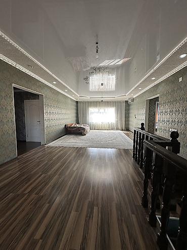 Продажа коттеджей и домов: СРОЧНО продается двухэтажный дом 240кв.м. с действующим коммерческим — 10