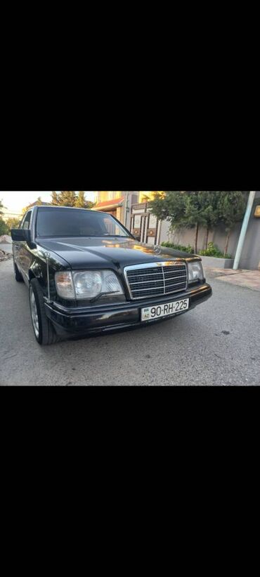 Mercedes-Benz: Mercedes-Benz E 220: 2.2 l | 1994 il Sedan -da lalafo.az — 3 Mercedes-Benz: Mercedes-Benz E 220: 2.2 l | 1994 il Sedan — 3
