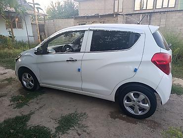 rd 1: Chevrolet Spark: 2018 г., 1 л, Вариатор, Бензин, Хэтчбэк — 3