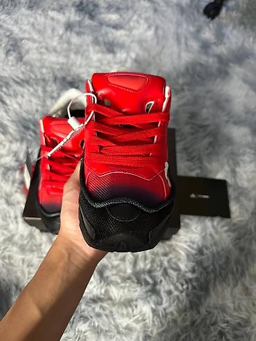 раф симонс: Мужские кроссовки, 41, Adidas Originals, Новый, цвет - Красный, Платная доставка — 3