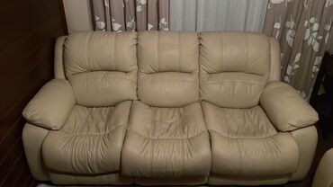 диван кровать с креслом: Диван-кровать, цвет - Бежевый, Б/у