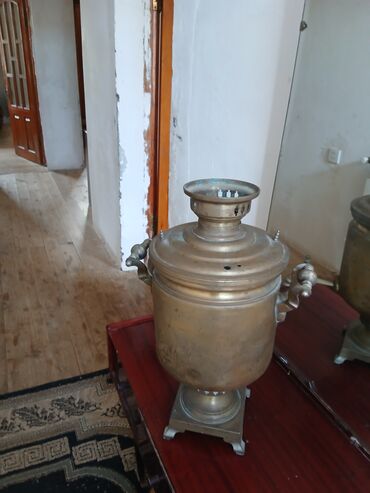 Digər biznes avadanlığı: Antik samovar