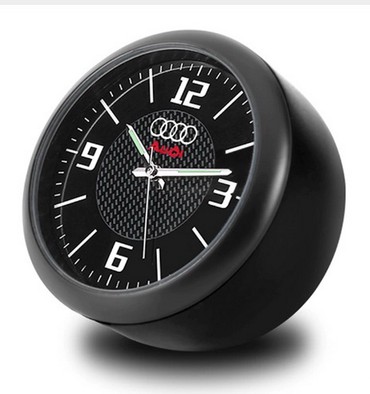 auto sat: Sat za automobil - AUDI Sat sa logom AUDI automobila. Izuzetno lep