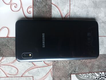 telfon samsung: Samsung A10, 2 GB, rəng - Göy, Sensor