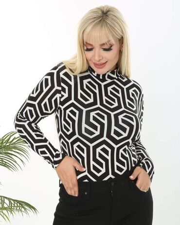 Rolke: Modeli za punije dame
Cene 1900 din 
Veličine XL, 2XL, 3XL, 4XL — 6