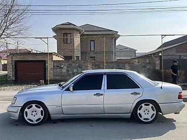 Mercedes-Benz: Mercedes-Benz E-Class: 1995 г., Автомат, Бензин — 5