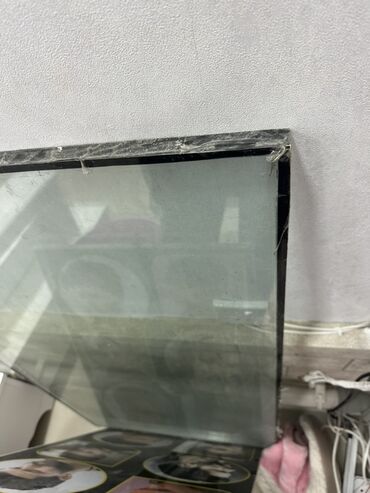 Ağcaqanad torları: Şüşə panel – çox məqsədli - Material: şəffaf şüşə, kənarları qara