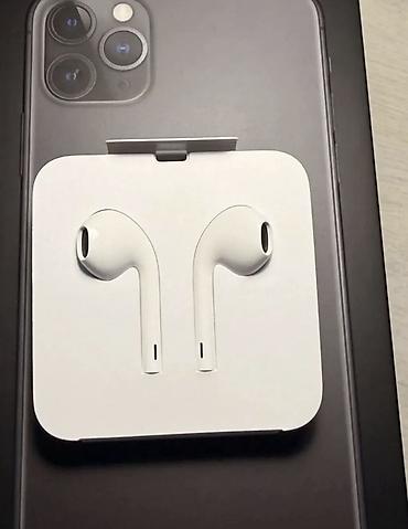 Зарядные устройства: Продаю оригинальные аксессуары apple. Новые не использованные из — 18