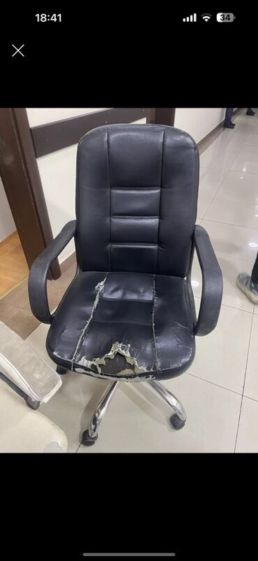 Stullar: Qonaq otağı üçün, Qatlanmayan, rəng - Qara Stul