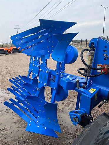 Оборотные плуги, перевертыши: 3-корпусные, На трактор, Лизинг, Новый — 5