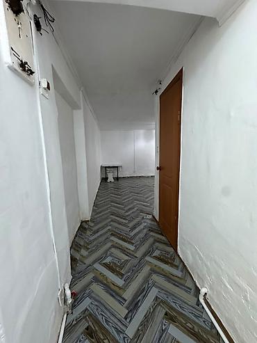 квартира студия 22 метра: 1 комната, 32 м², Хрущевка, 1 этаж, Косметический ремонт — 5