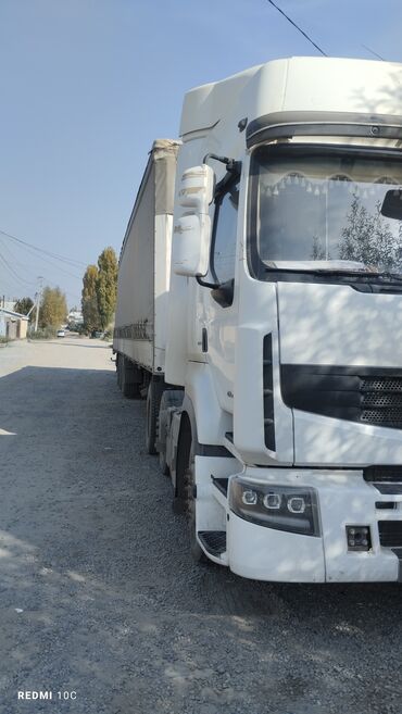 зафира ош: Тягач, Renault, 2012 г., Тентованный