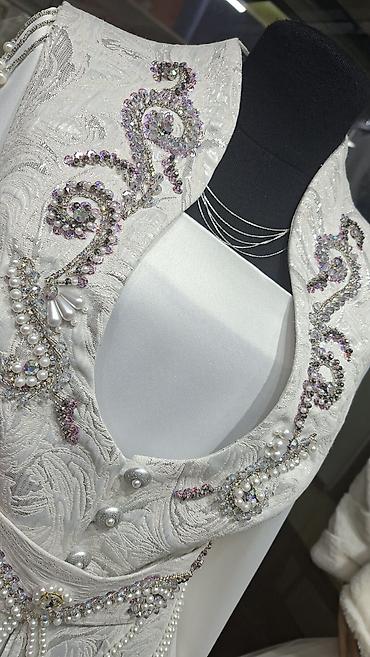 Свадебные платья: Мы находимся в Бишкеке ТЦ Беш-Сары, 3-этаж, 25-бутик, цены на — 8