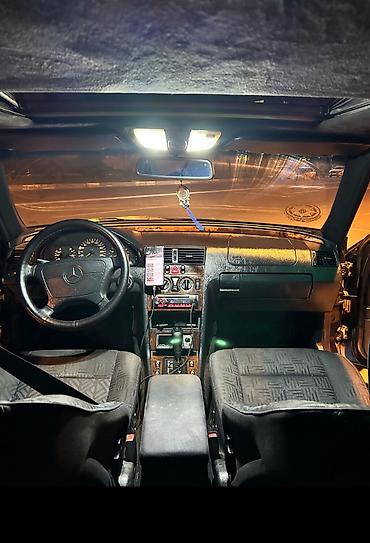 2.2 cdi mator: Mercedes-Benz C-Class: 1.8 л | 1998 г. Седан — 6