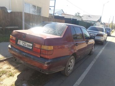 дом на колесах купить бу: Volkswagen Vento: 1992 г., 1.8 л, Механика, Бензин, Седан