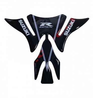 od m: SUZUKI GSXR - tank pad - 560 📌 Opis: Samolepljivi protektor za — 1