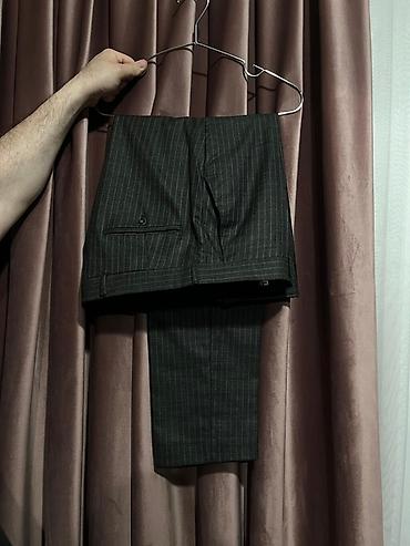 ağ kostyum kişi: Kişi kostyumu – qrafit rəngli, incə şaquli zolaqlı (pinstripe) — 5