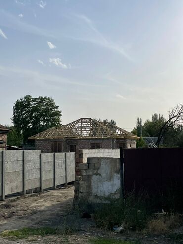 Другое для крыш: Крыша жабабыз любой турун. Ремот крыш Сайдинг установка слива. Крыша at lalafo.kg — 3 Другое для крыш: Крыша жабабыз любой турун. Ремот крыш Сайдинг установка слива. Крыша — 3