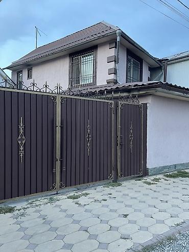 Продажа домов: Срочно Продаётся Пол Дома двухэтажный жилой дом с закрытым двориком и — 6