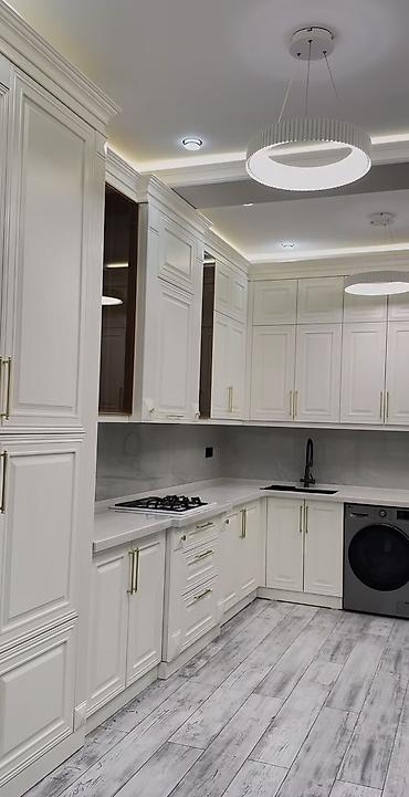 silver kitchen: Кухонный гарнитур в классическом стиле, угловая компоновка с высотой — 1