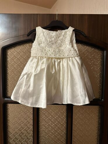 Uşaqlar üçün digər geyimlər: Qız uşaqları üçün ziyafət/libas dəsti – 4 fərqli model 1) Ağ zərif — 4