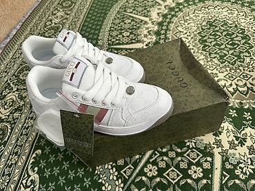 Мужские кроссовки, 38, 39, Gucci, Новый, цвет - Белый, Самовывоз at lalafo.kg Мужские кроссовки, 38, 39, Gucci, Новый, цвет - Белый, Самовывоз
