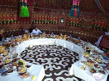 Аренда юрт: Аренда юрты, Каркас Деревянный, Более 100 баш, Казан, Посуда, С полом — 24