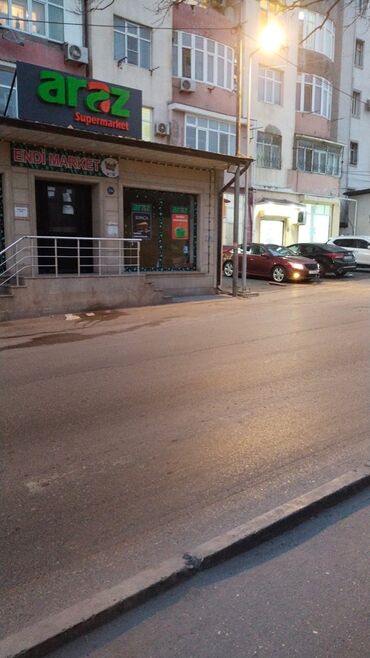 badamdarda kiraye: Əla təmirli obyekt kirayə verilir! Yol kənarında, Araz marketlə yanaşı