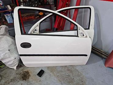 ford escort: VRATA BELA BOJA ZA OPEL CORSA C | Cena po komadu Svi delovi za — 1