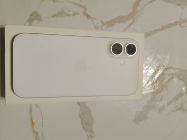 Apple iPhone: IPhone 16, Ağ, Face ID — 9